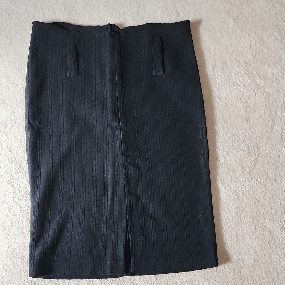 Valia Classic Black Pencil Skirt